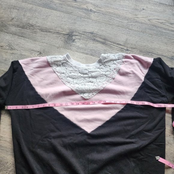 Torrid Size 2 Black, Pink & White Lace Topped Sweatshirt - Picture 3 of 5